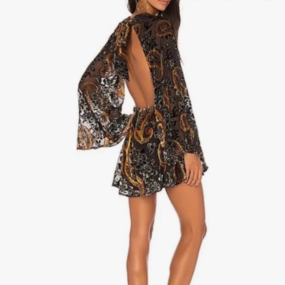 Open back Velvet paisley romper - Picture 3 of 10